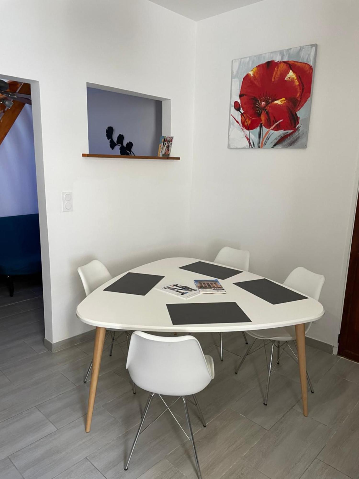 Chez Sonou , Nimes Centre Apartment Bagian luar foto