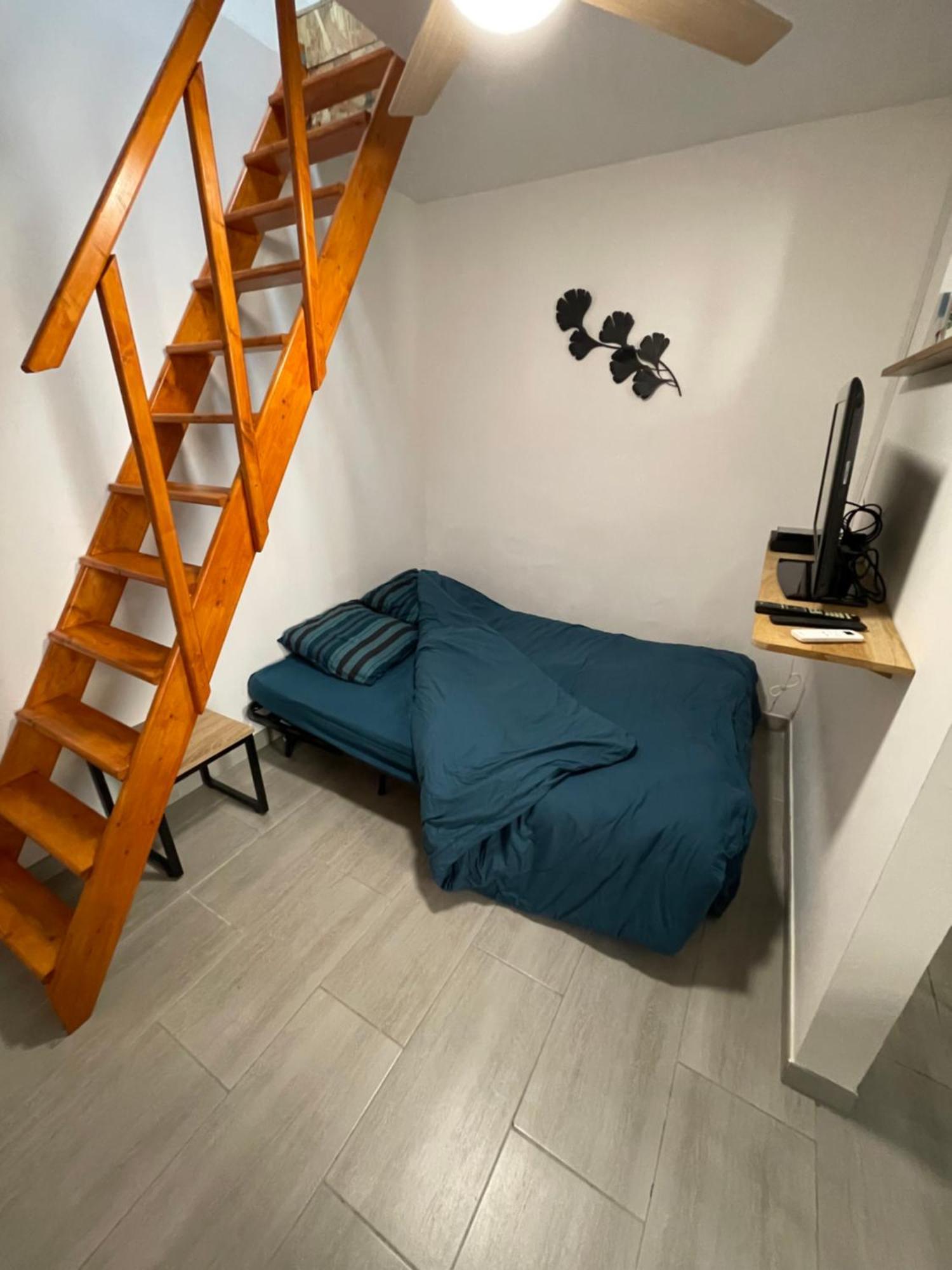 Chez Sonou , Nimes Centre Apartment Bagian luar foto